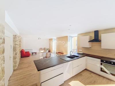 Appartement - 85 m² - 3 pièces