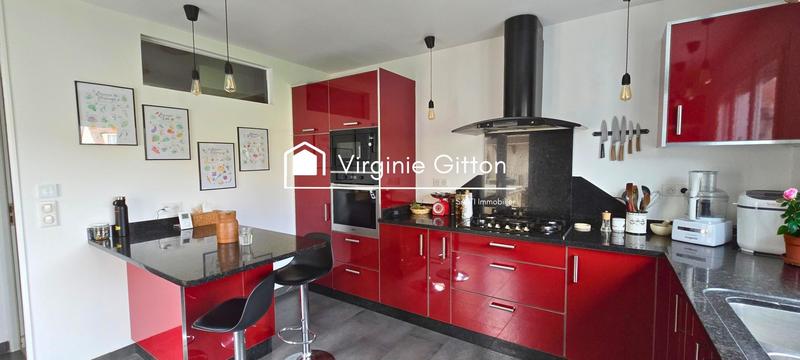 Maison - 105 m² - 5 pièces