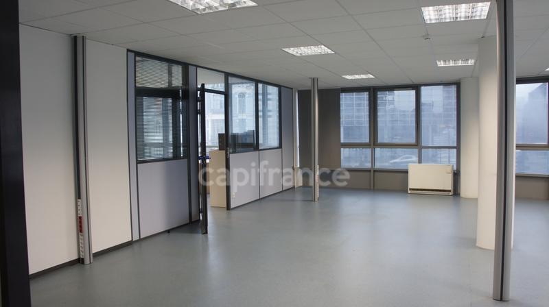 Bureau - 225 m²