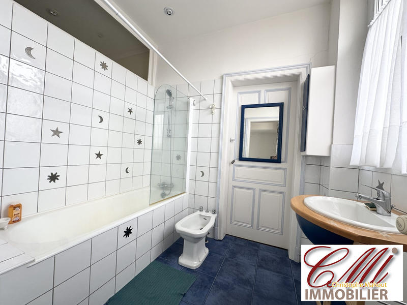 Manoir - 433 m² - 14 pièces