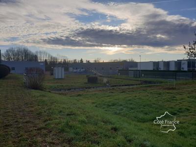 Terrain industriel - 3 819 m²