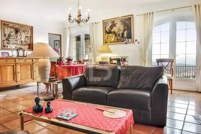 Villa - 155 m² - 5 pièces