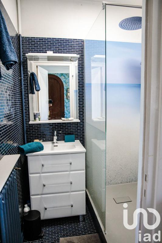 Maison - 248 m² - 8 pièces