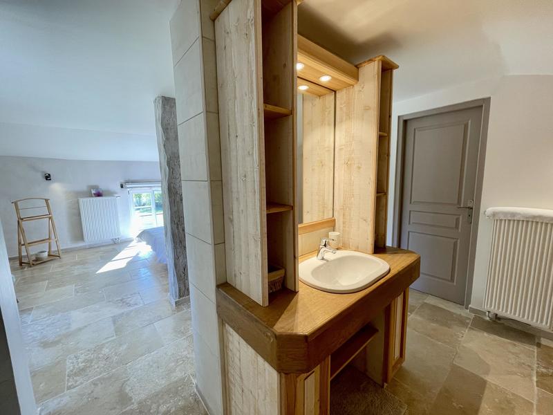 Maison - 300 m² - 8 pièces