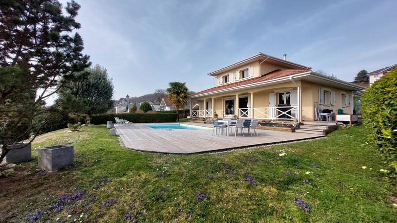 Maison contemporaine - 122 m² - 5 pièces