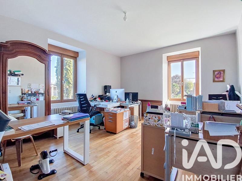 Maison - 317 m² - 11 pièces