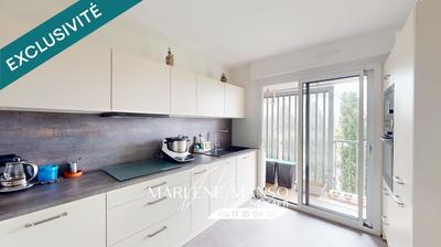 Appartement - 79 m² - 4 pièces