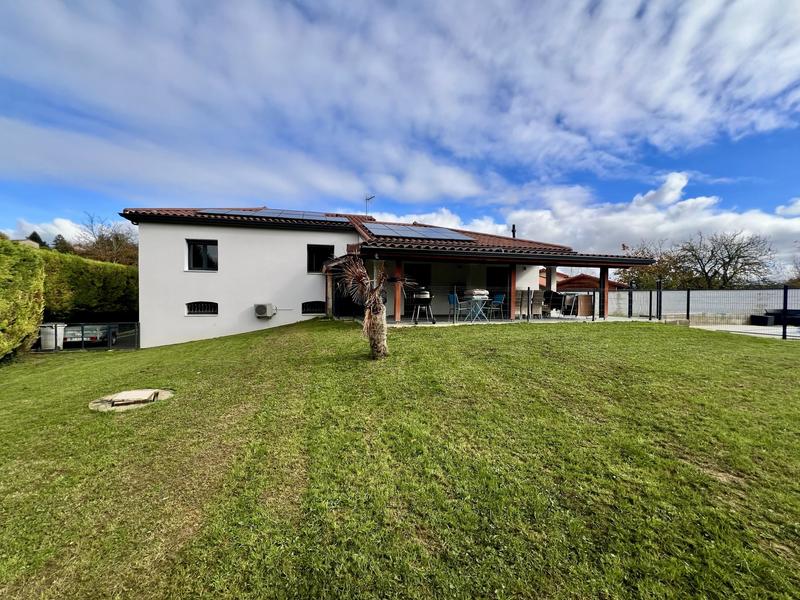 Maison - 164 m² - 8 pièces