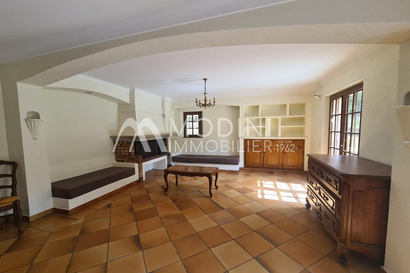 Maison - 227 m² - 8 pièces