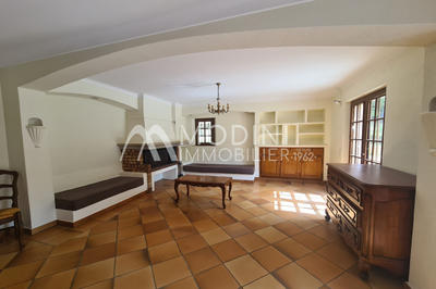 Maison - 227 m² - 8 pièces