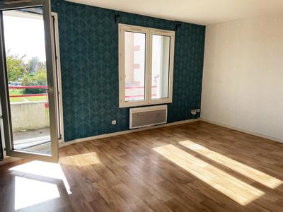 Appartement - 100 m² - 5 pièces