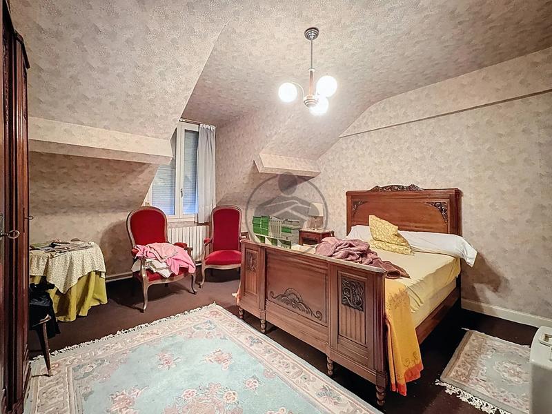 Maison - 171 m² - 6 pièces