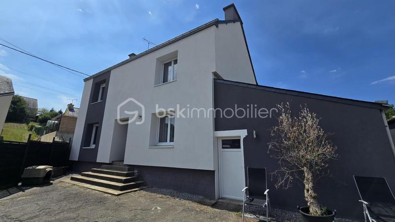 Maison - 122 m² - 5 pièces