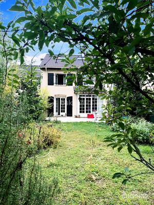 Pavillon - 125 m² - 6 pièces