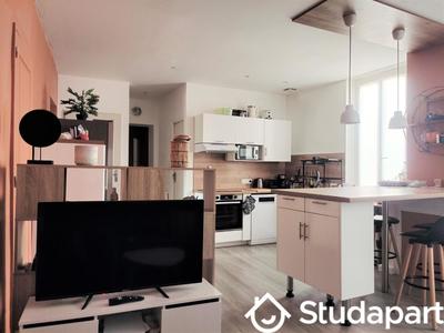 Chambre - 13 m² - 1 pièce