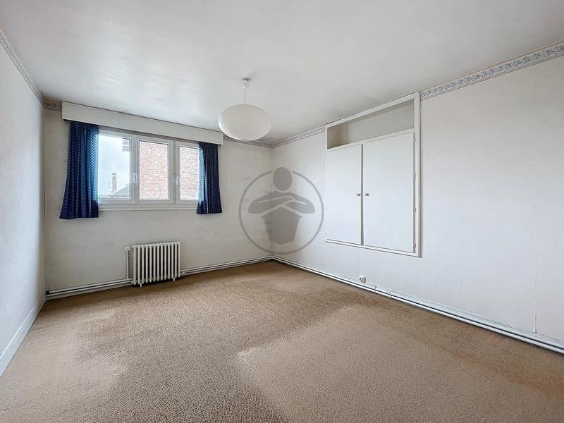 Maison - 212 m² - 8 pièces