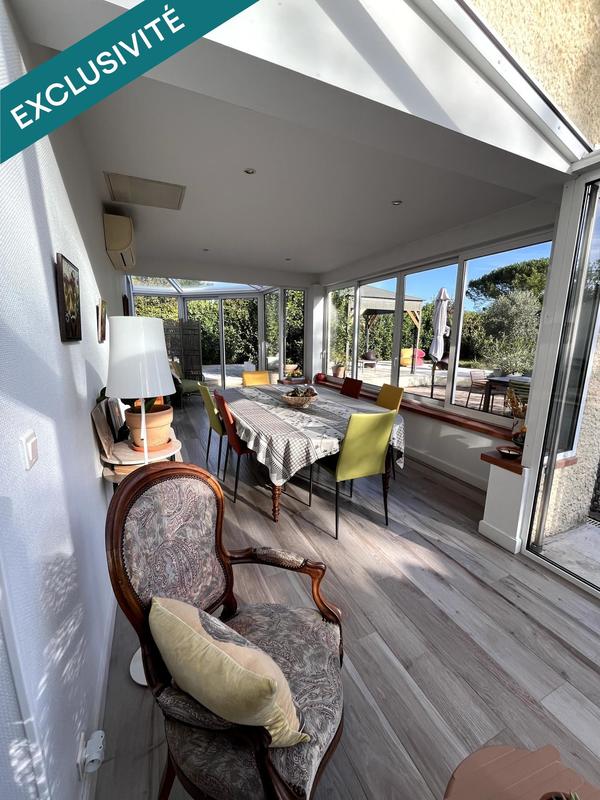 Villa - 260 m² - 8 pièces