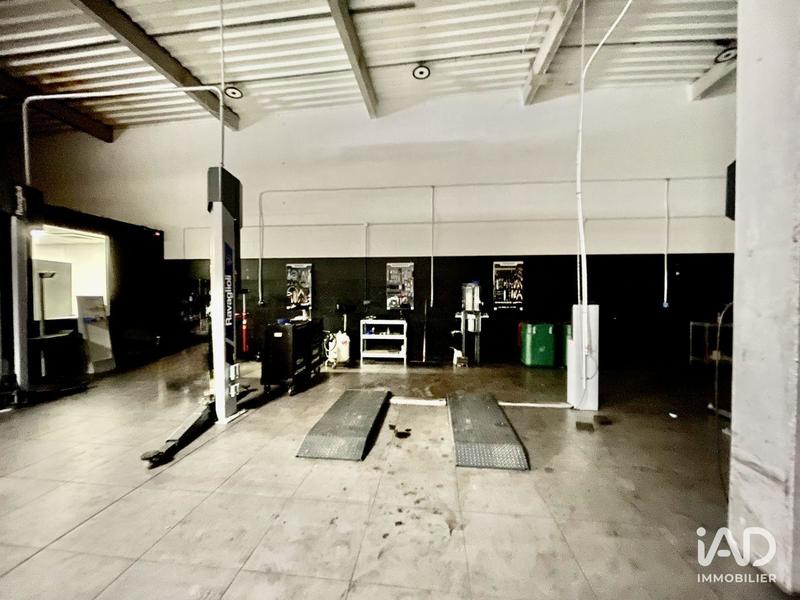 Local commercial - 417 m²