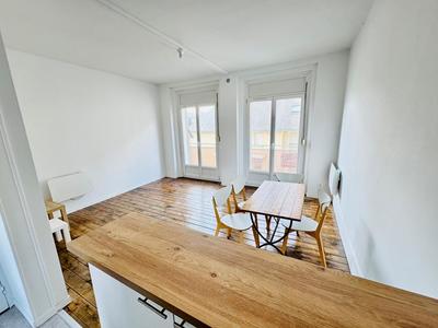 Studio - 24 m² - 1 pièce