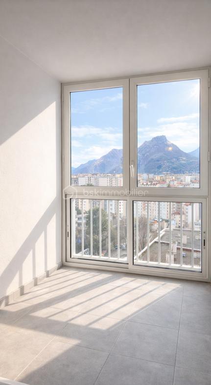 Appartement - 83 m² - 3 pièces