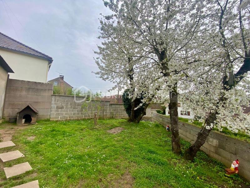 Maison - 95 m² - 5 pièces