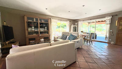 Maison - 140 m² - 4 pièces