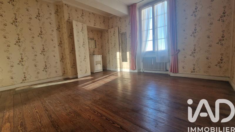 Maison - 226 m² - 8 pièces