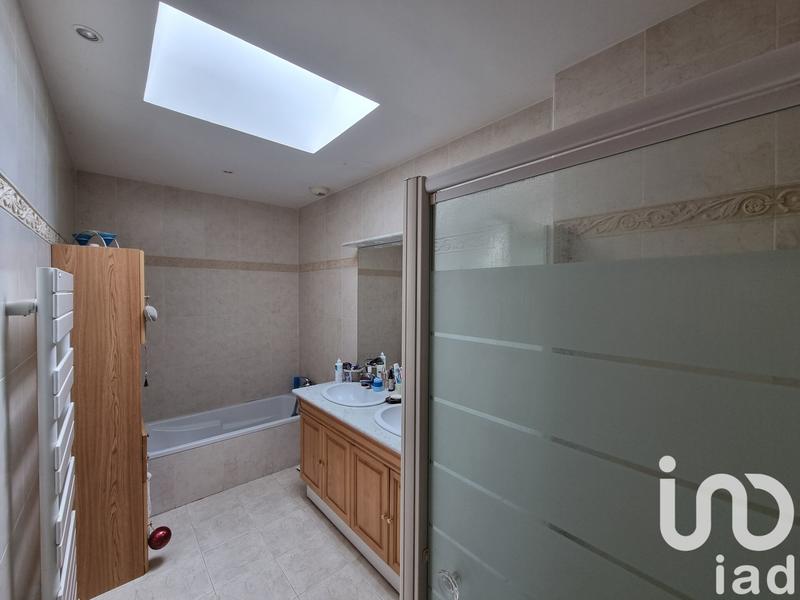 Maison - 180 m² - 7 pièces