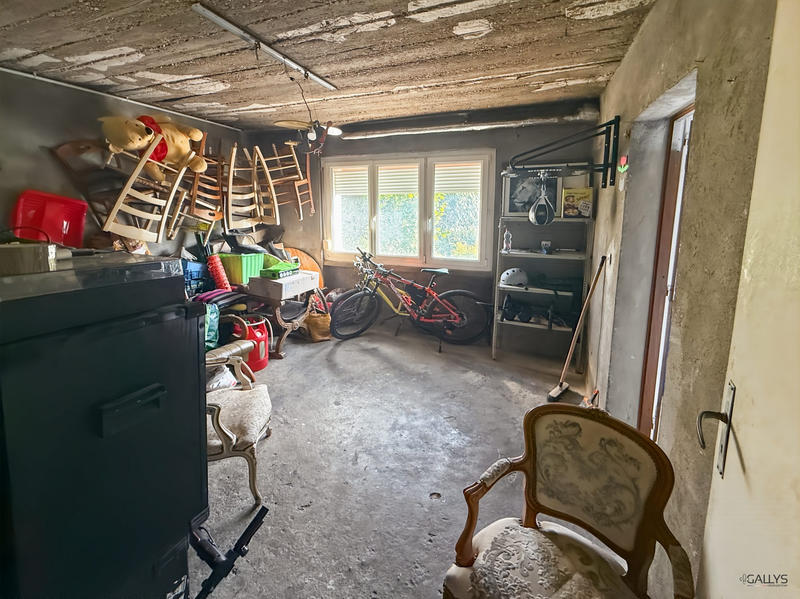 Maison - 144 m² - 7 pièces