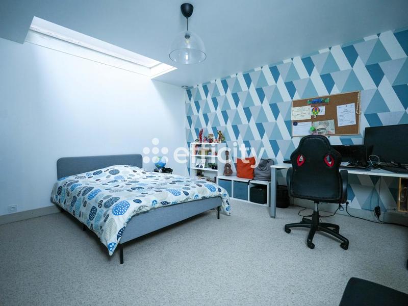 Demeure - 380 m² - 6 pièces