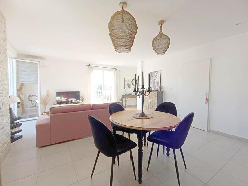 Appartement - 75 m² - 3 pièces