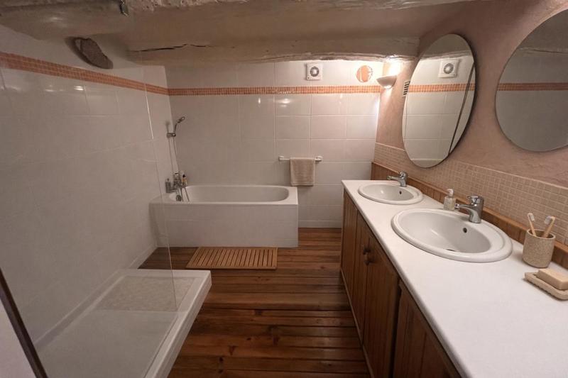 Maison de village - 106 m² - 2 pièces