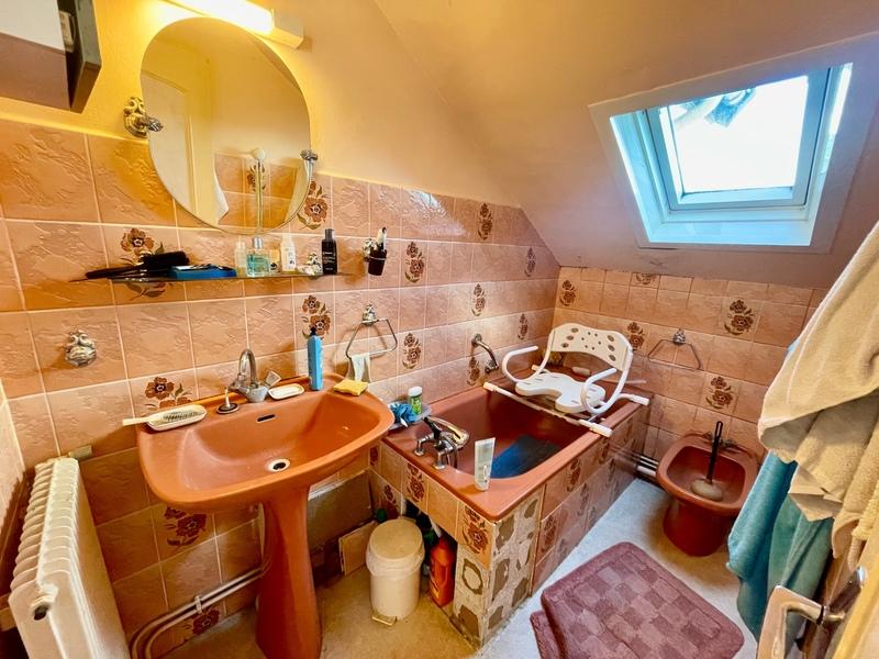 Maison - 92 m² - 5 pièces