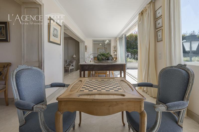 Appartement - 200 m² - 4 pièces