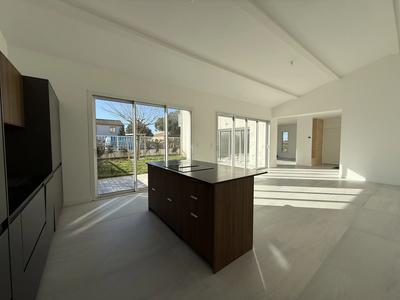 Maison - 153 m² - 6 pièces