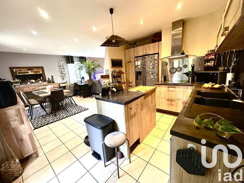 Maison - 111 m² - 6 pièces