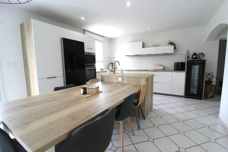 Maison - 190 m² - 5 pièces