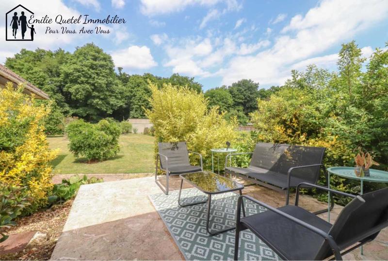 Pavillon - 157 m² - 7 pièces