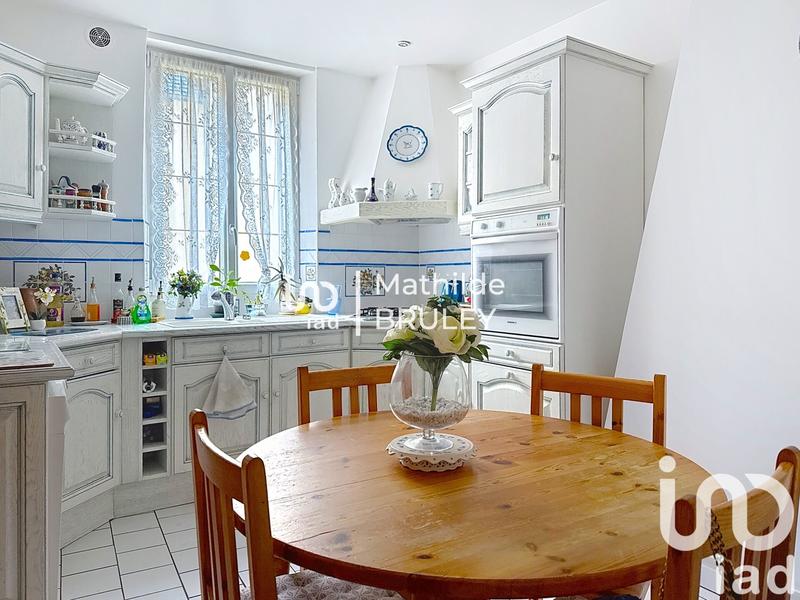 Appartement - 170 m² - 6 pièces