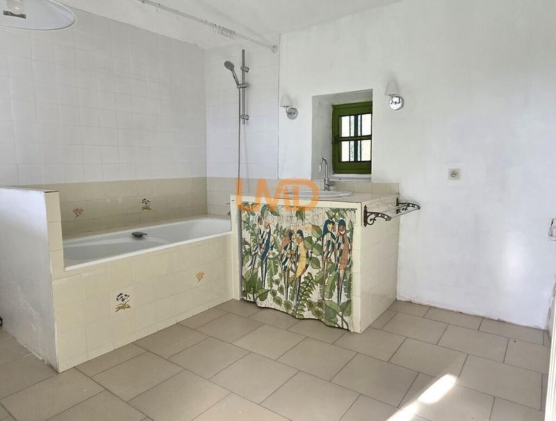 Mas - 190 m² - 8 pièces