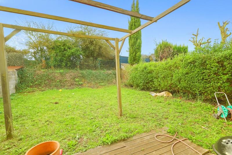 Maison - 95 m² - 5 pièces