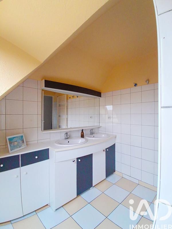 Maison - 167 m² - 7 pièces