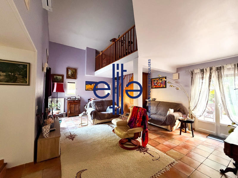 Maison - 194 m² - 7 pièces