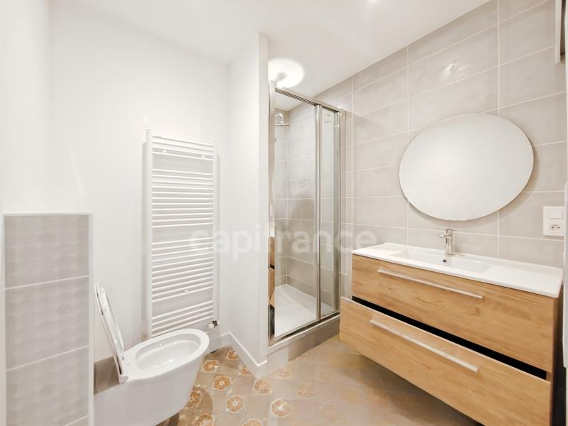 Appartement - 90 m² - 4 pièces