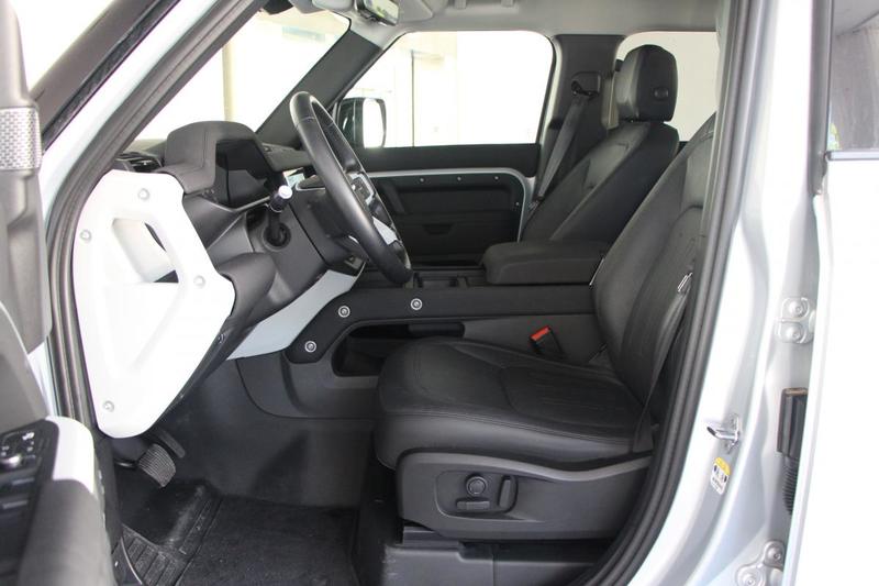 Land Rover Defender IV 3.0 P400 110 28cv 4x4 First Edition Bva