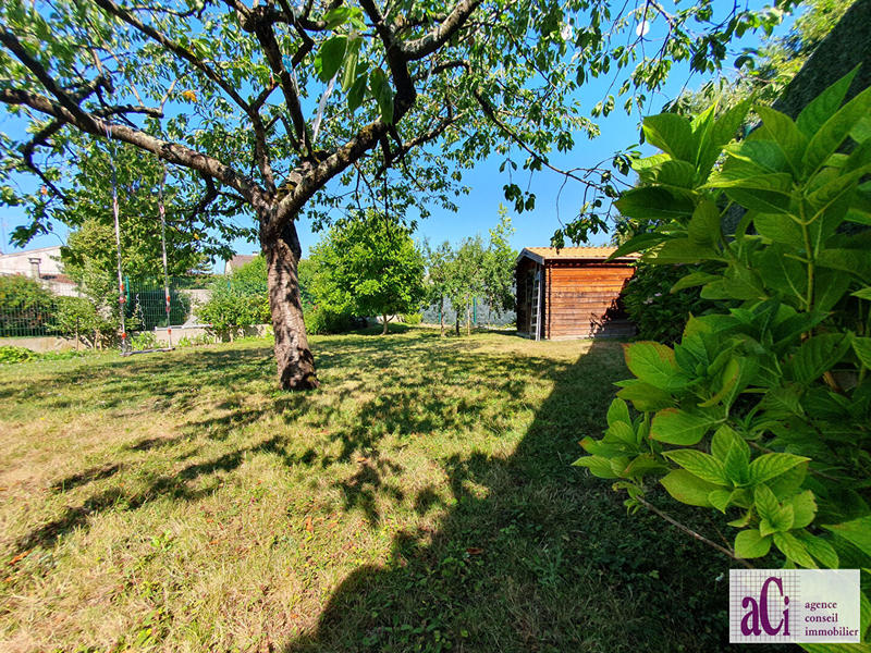 Maison - 177 m² - 7 pièces