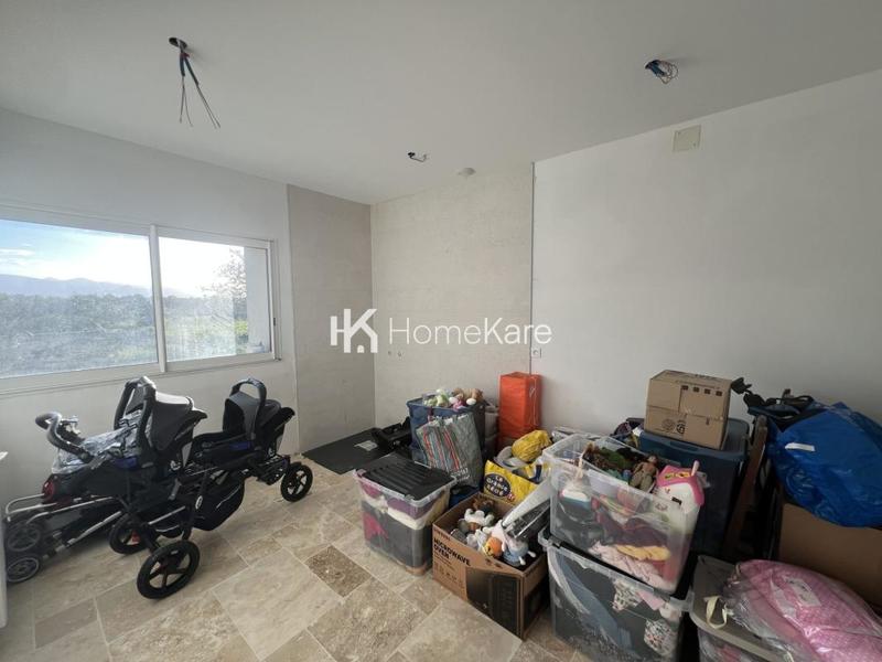 Maison - 180 m² - 5 pièces