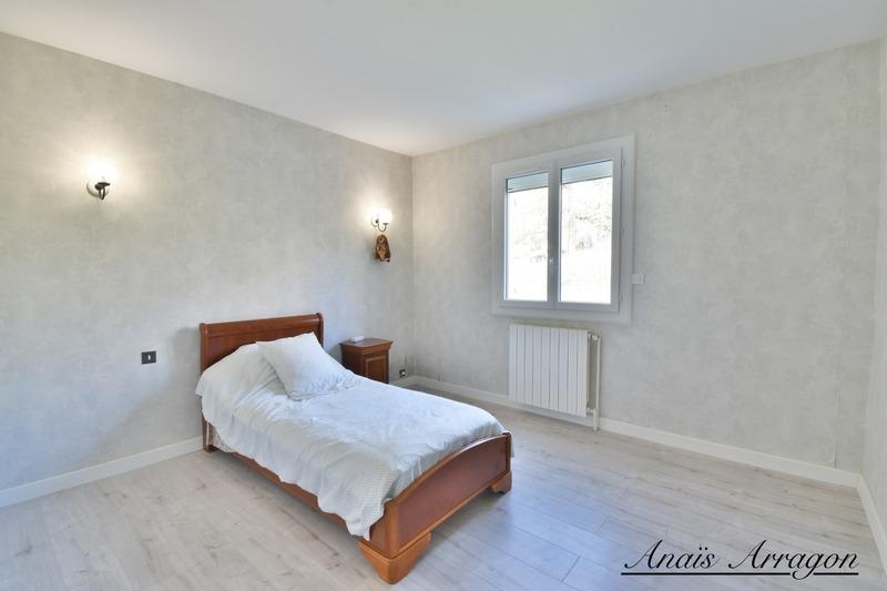Maison - 206 m² - 4 pièces