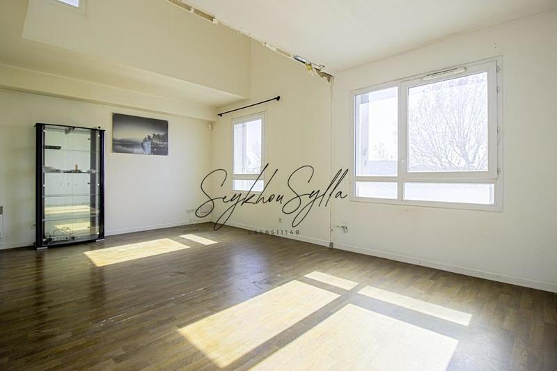 Appartement - 87 m² - 5 pièces