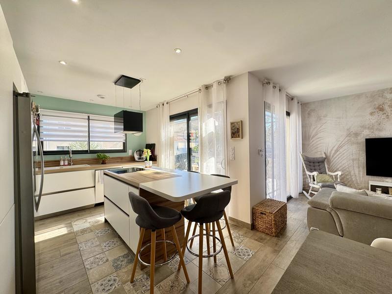 Maison - 89 m² - 4 pièces